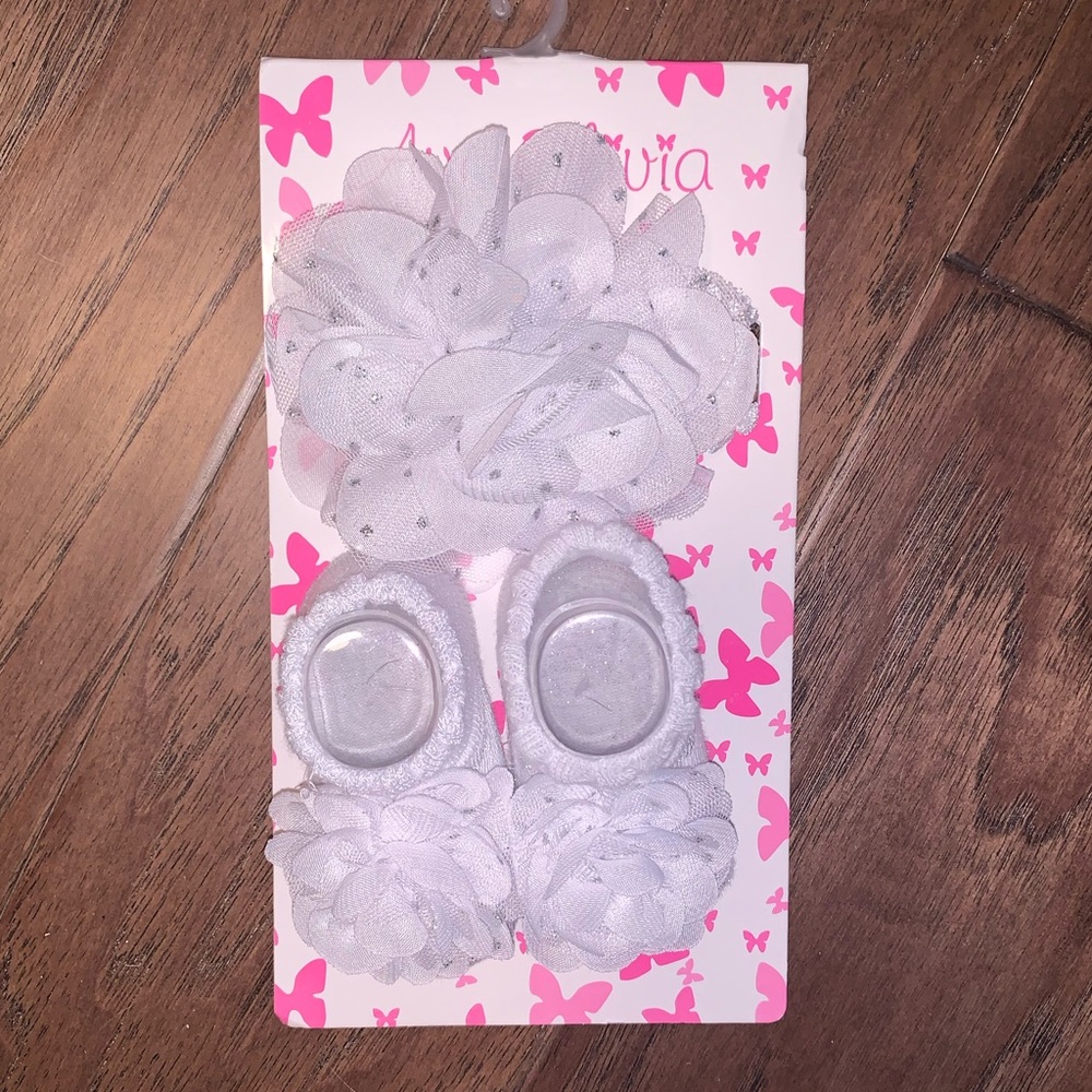 COPY - Baby Girl Flower Socks & Headband